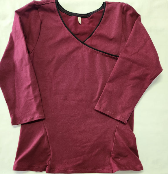 232 Crossover 3/4 Sleeve Top